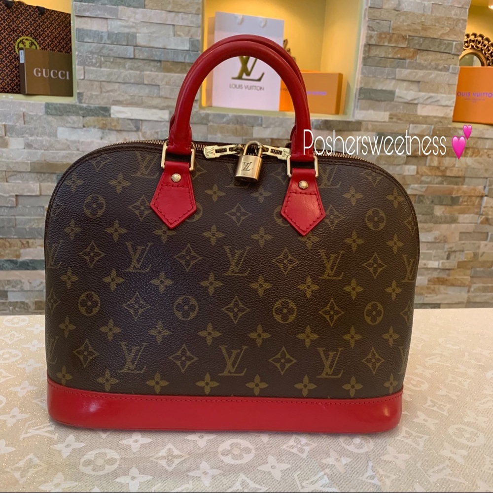 SOLD Louis Vuitton Alma Handbag ❤️